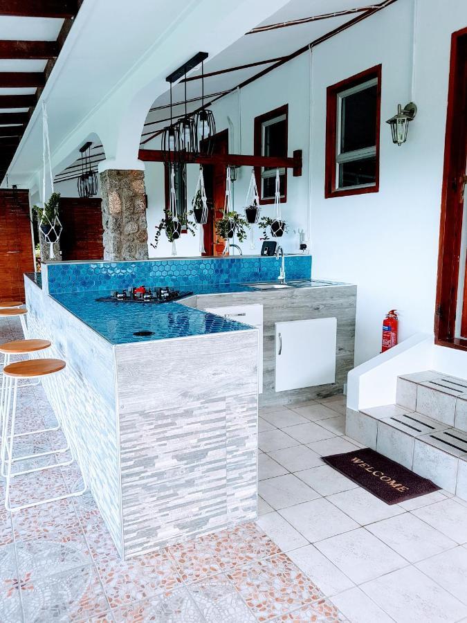 Rose Self Catering Appartement Beau Vallon  Buitenkant foto